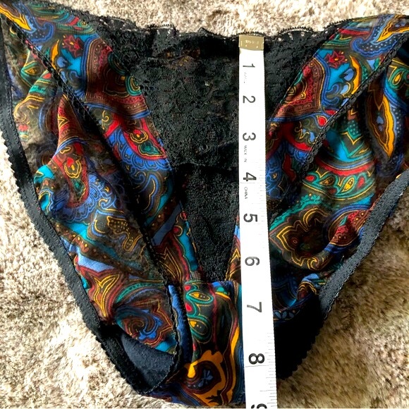 Oscar de la Renta Teddy/Lingerie Set - Picture 7 of 16